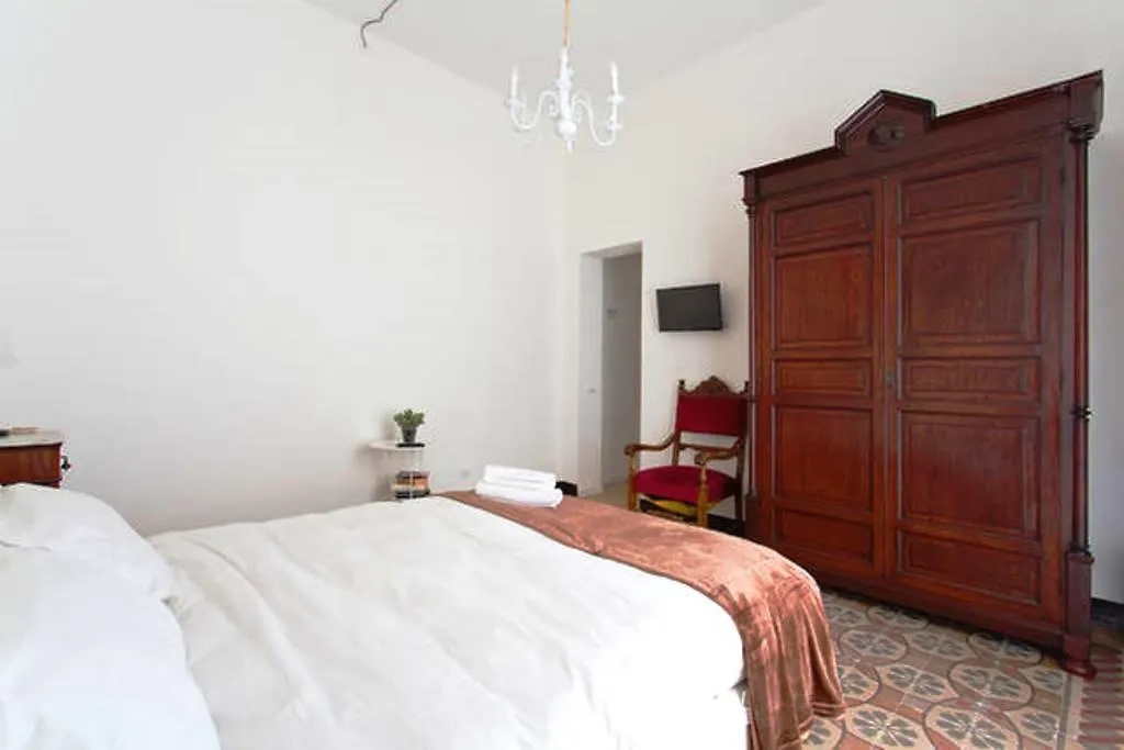 Aragona Rooms Palermo Italy